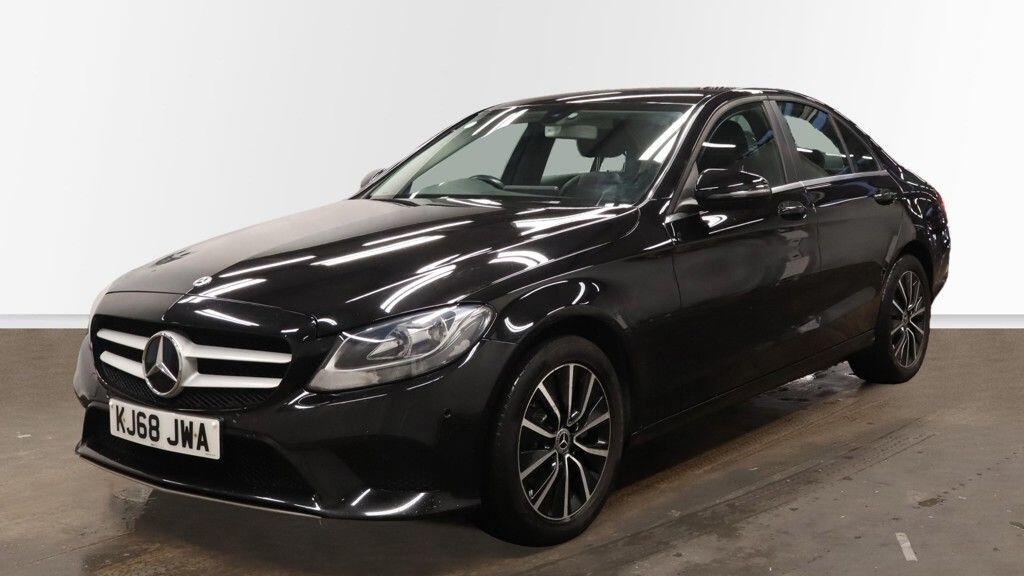 Used Mercedes-Benz C Class 2019 for sale - 77108769: Photo 2