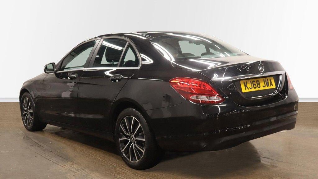 Used Mercedes-Benz C Class 2019 for sale - 77108769: Photo 3