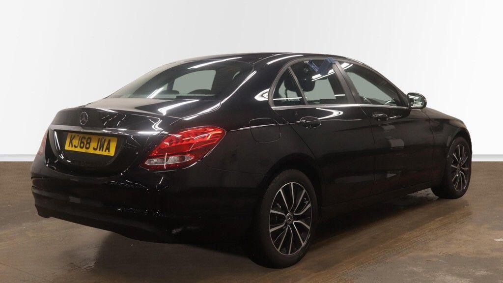 Used Mercedes-Benz C Class 2019 for sale - 77108769: Photo 4
