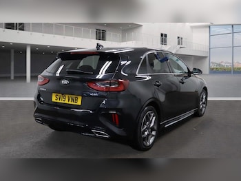 Used Kia Ceed 2019 for sale - 77377433: Photo