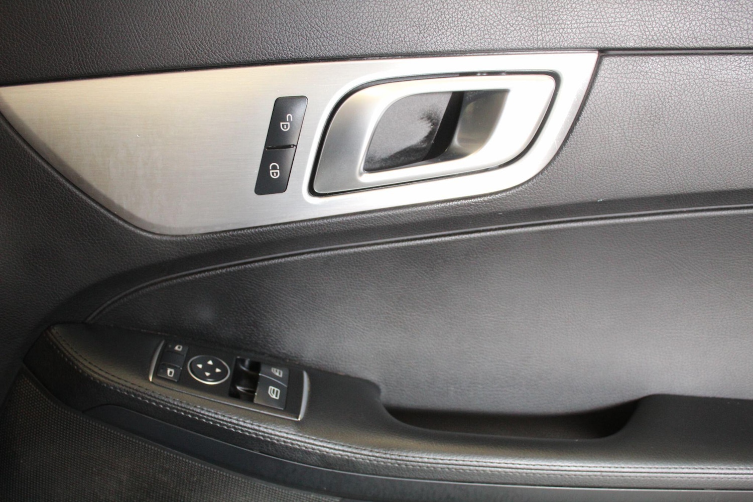 Used Mercedes-Benz SLK 2015 for sale - 76109564: Photo 10