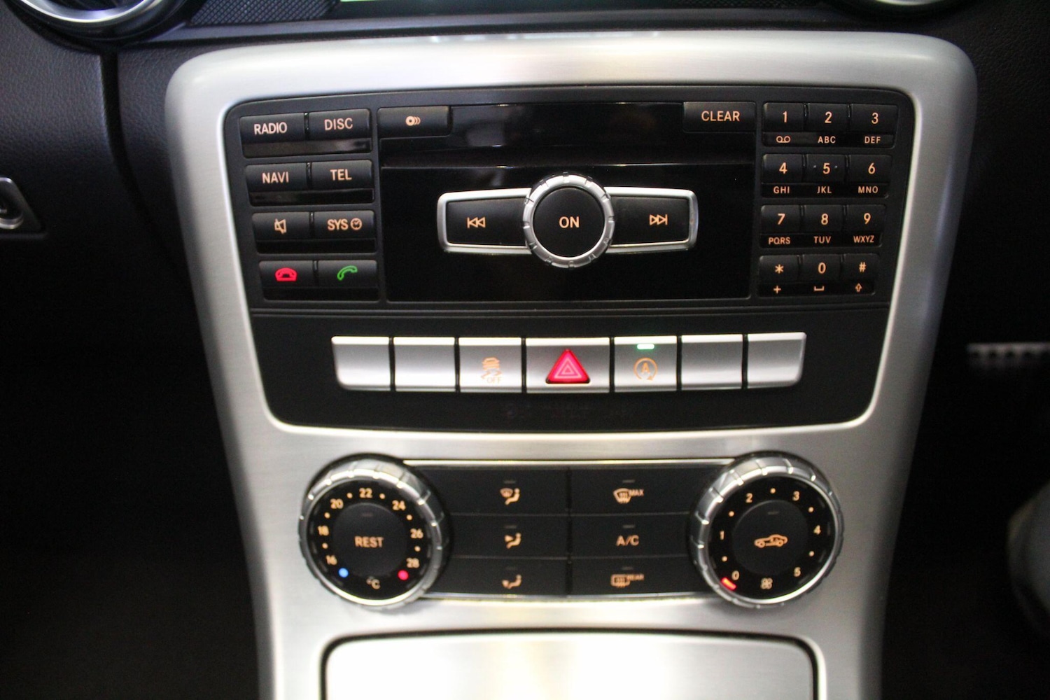 Used Mercedes-Benz SLK 2015 for sale - 76109564: Photo 21