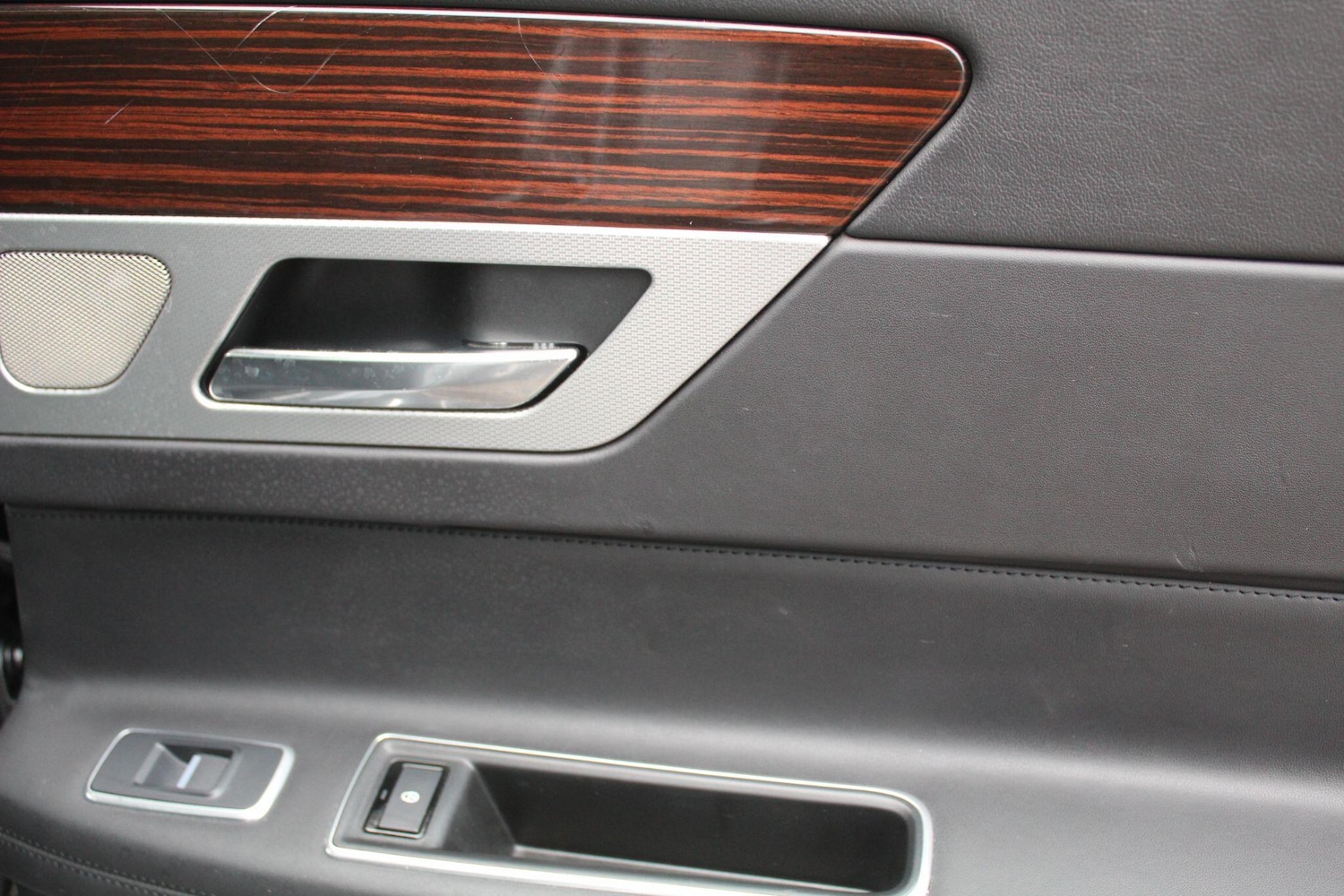 Used Jaguar XF 2018 for sale - 76990492: Photo 45