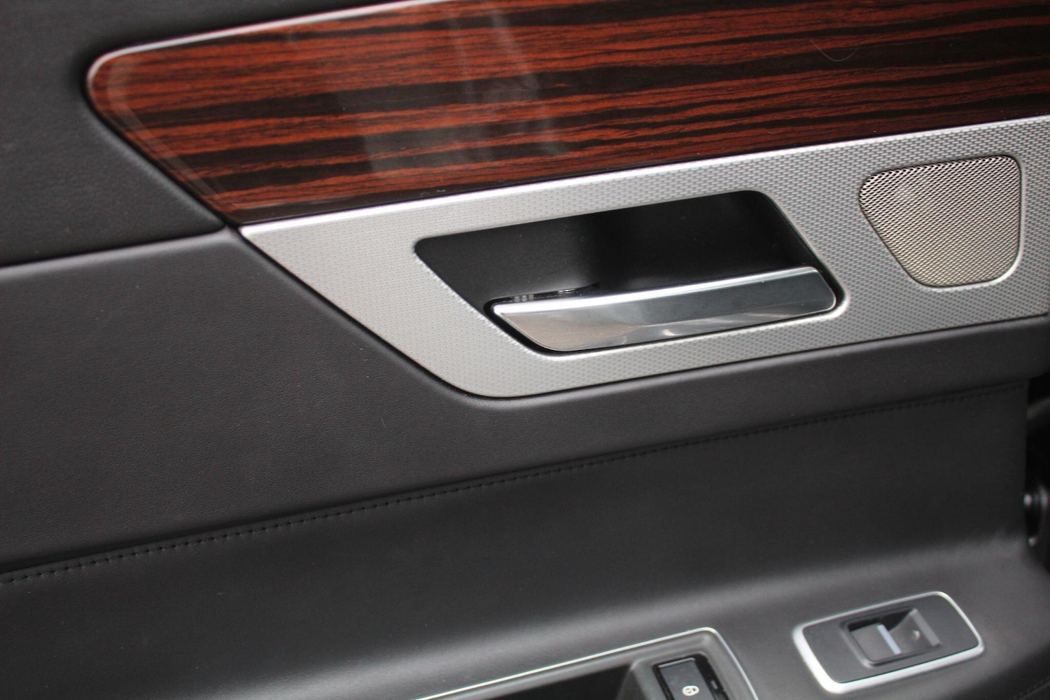 Used Jaguar XF 2018 for sale - 76990492: Photo 46