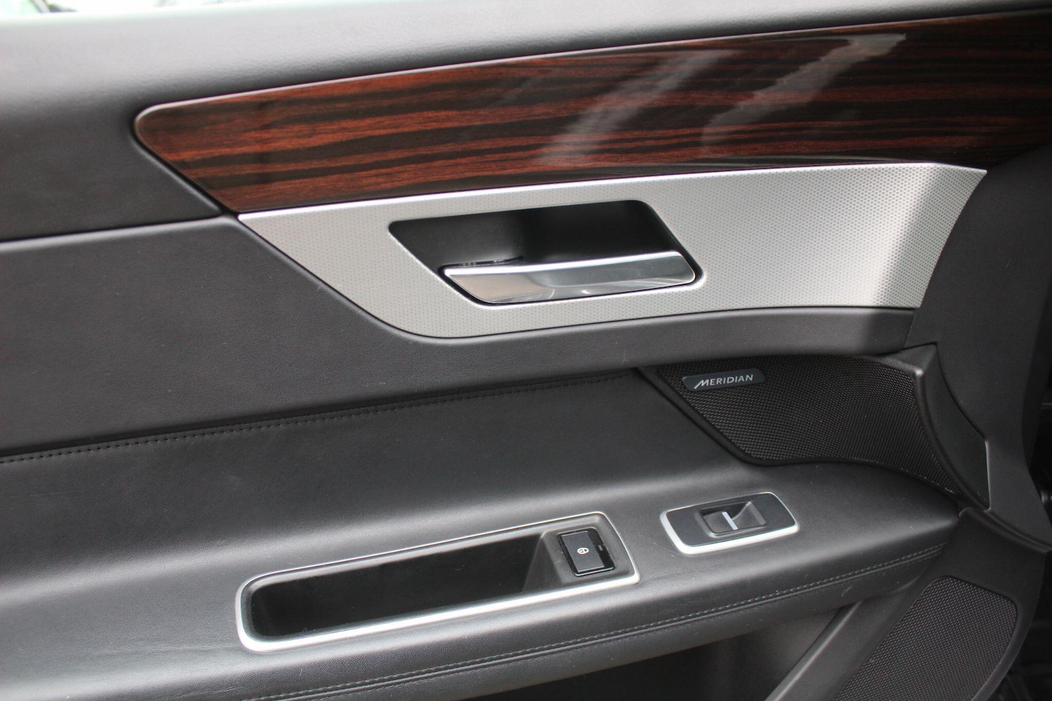 Used Jaguar XF 2018 for sale - 76990492: Photo 47