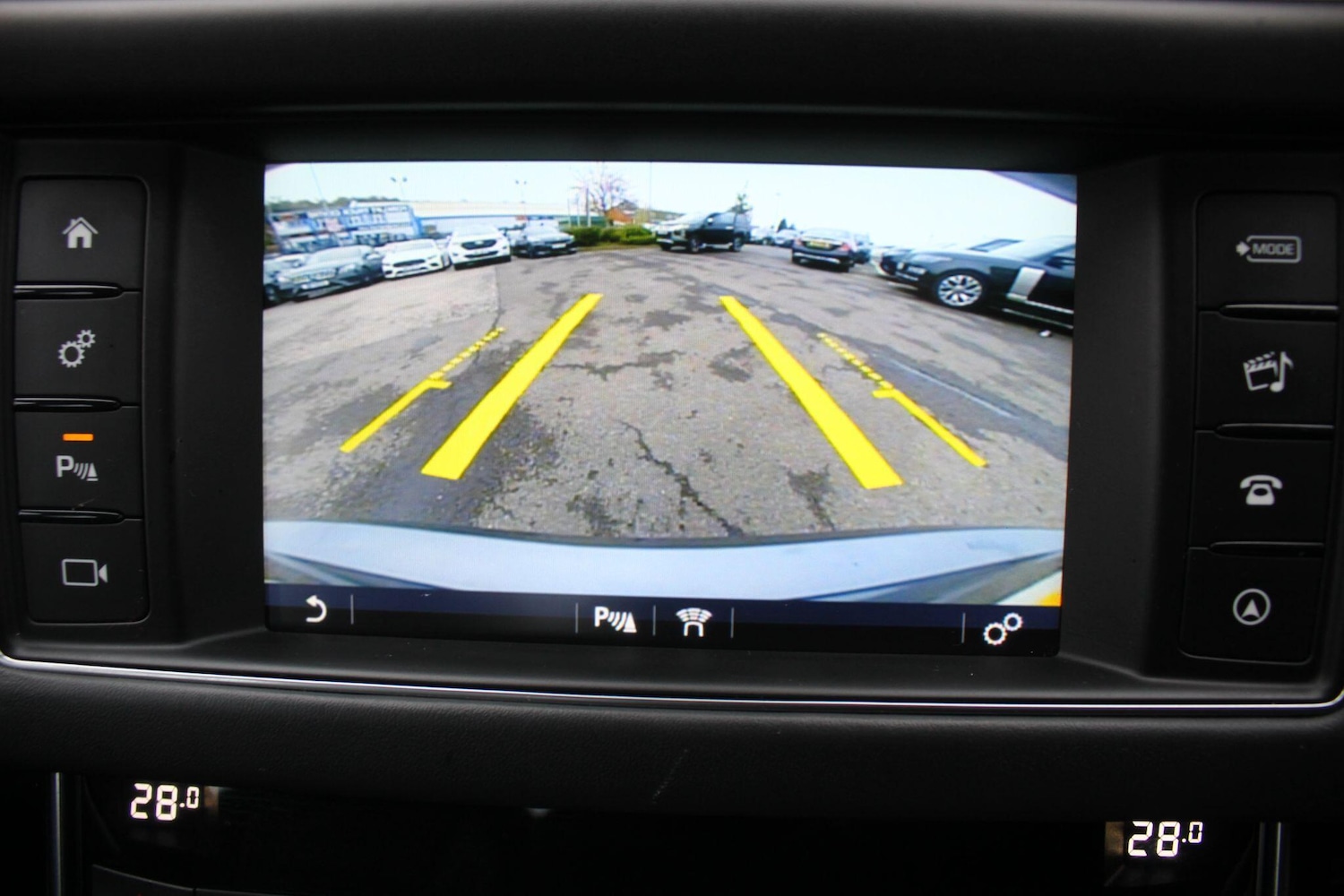 Used Jaguar XF 2018 for sale - 76990492: Photo 52