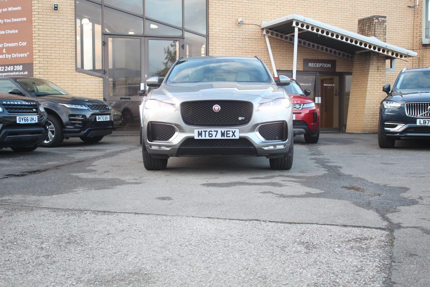 Used Jaguar F-Pace 2018 for sale - 76657718: Photo 10