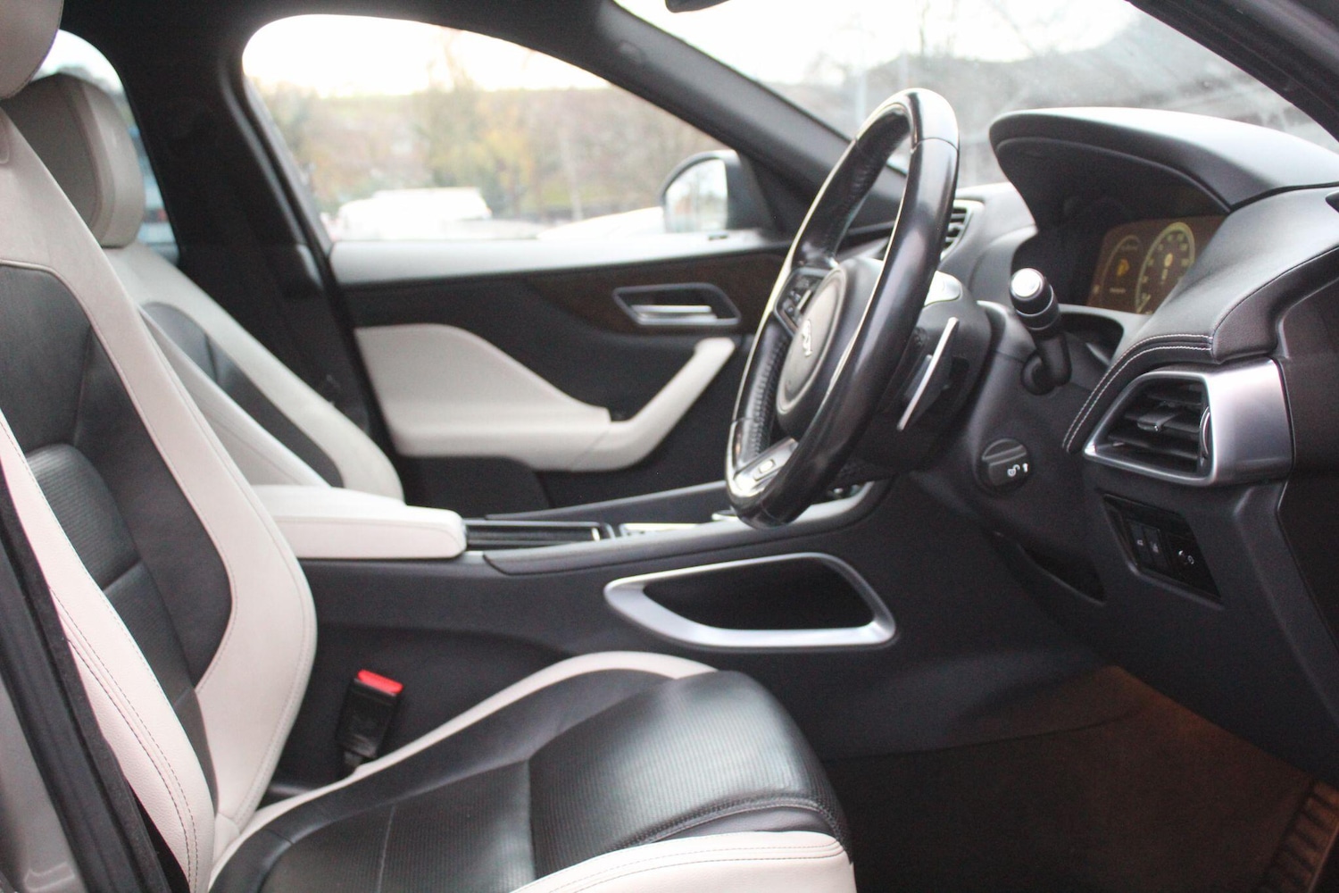 Used Jaguar F-Pace 2018 for sale - 76657718: Photo 28