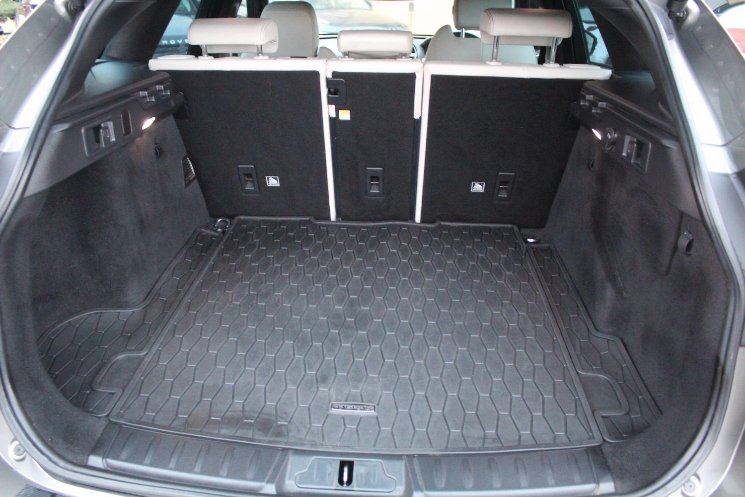 Used Jaguar F-Pace 2018 for sale - 76657718: Photo 49