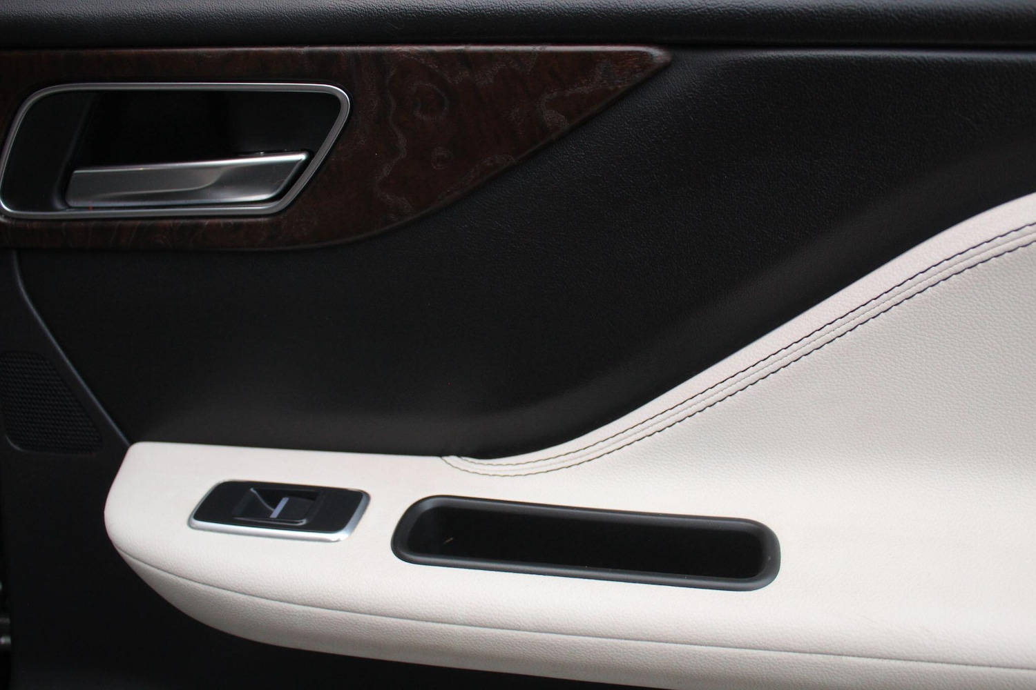 Used Jaguar F-Pace 2018 for sale - 76657718: Photo 52