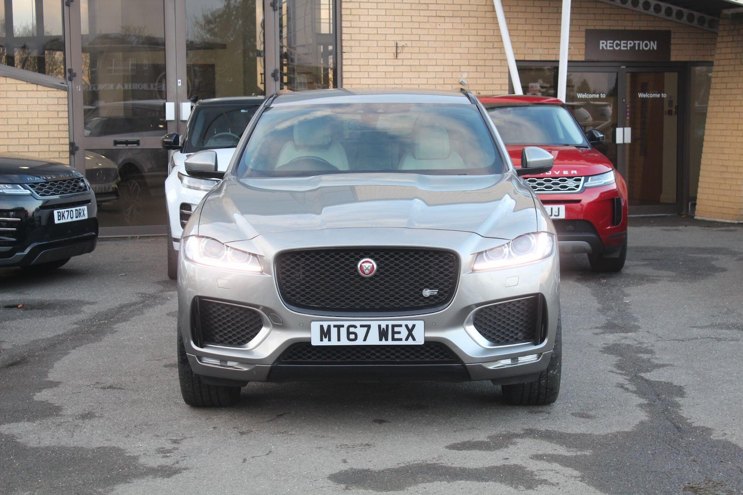 Used Jaguar F-Pace 2018 for sale - 76657718: Photo 9