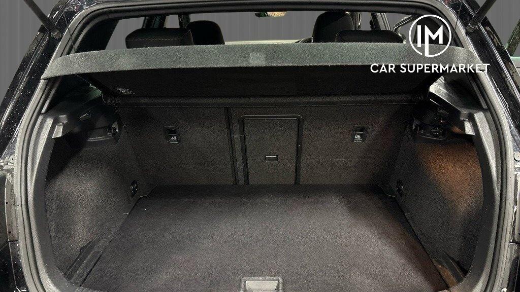 Used Volkswagen Golf 2017 for sale - 76348803: Photo 11