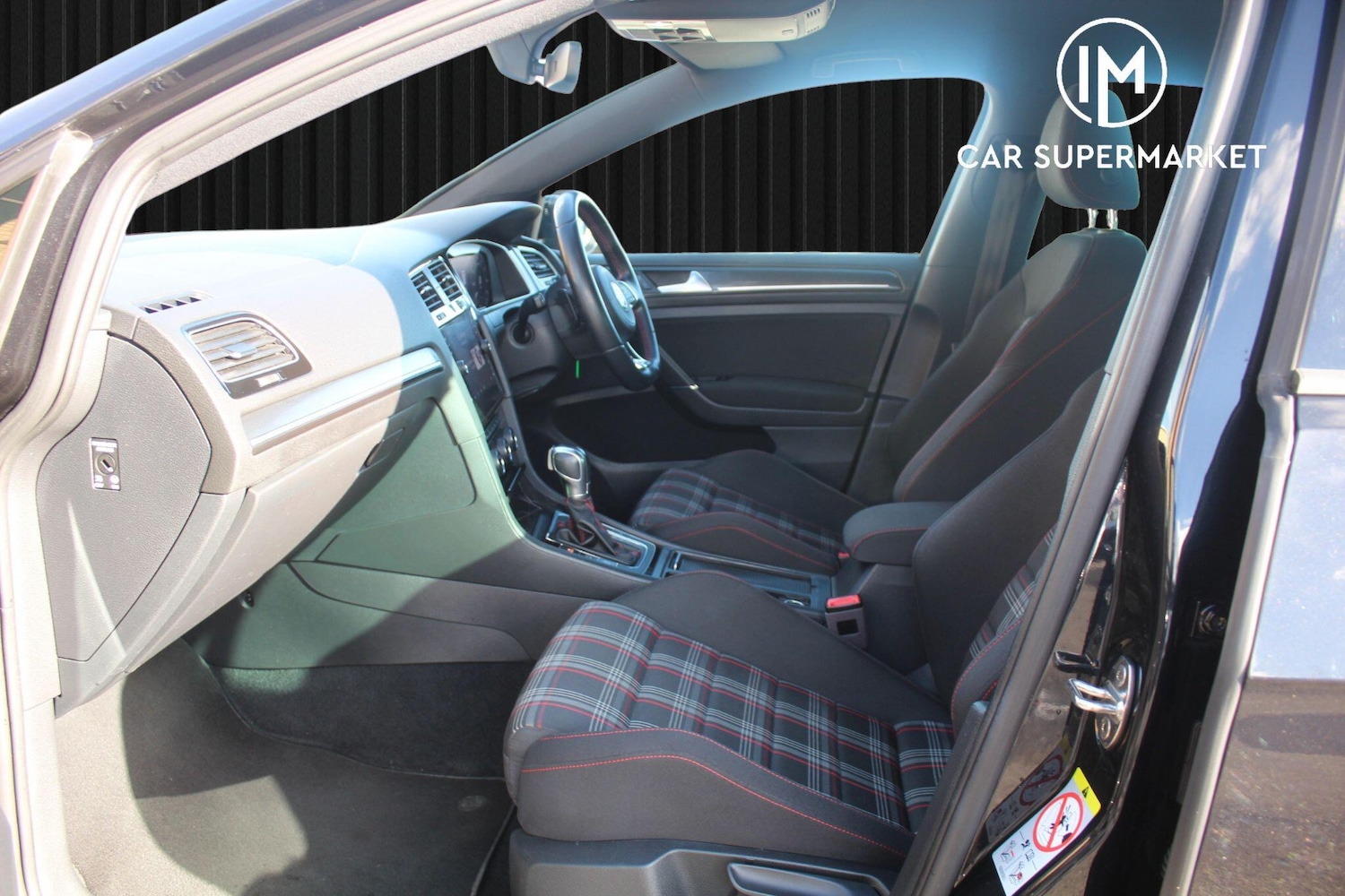 Used Volkswagen Golf 2017 for sale - 76348803: Photo 22