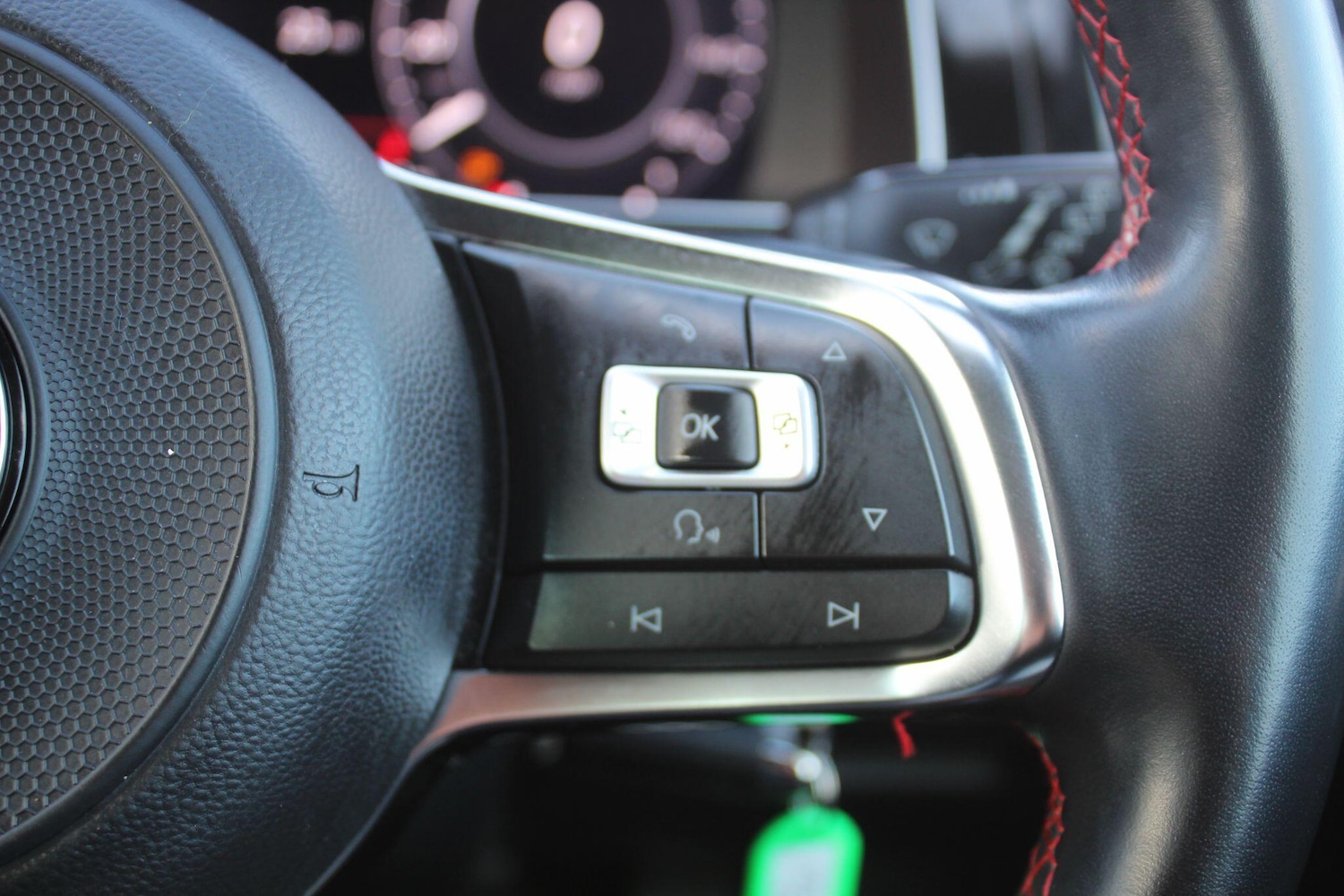 Used Volkswagen Golf 2017 for sale - 76348803: Photo 24