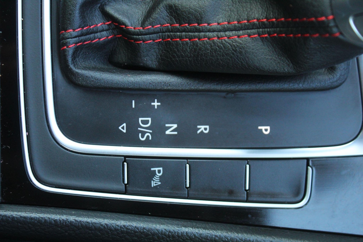 Used Volkswagen Golf 2017 for sale - 76348803: Photo 29