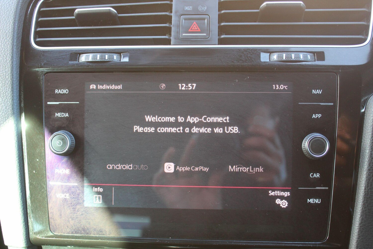 Used Volkswagen Golf 2017 for sale - 76348803: Photo 34