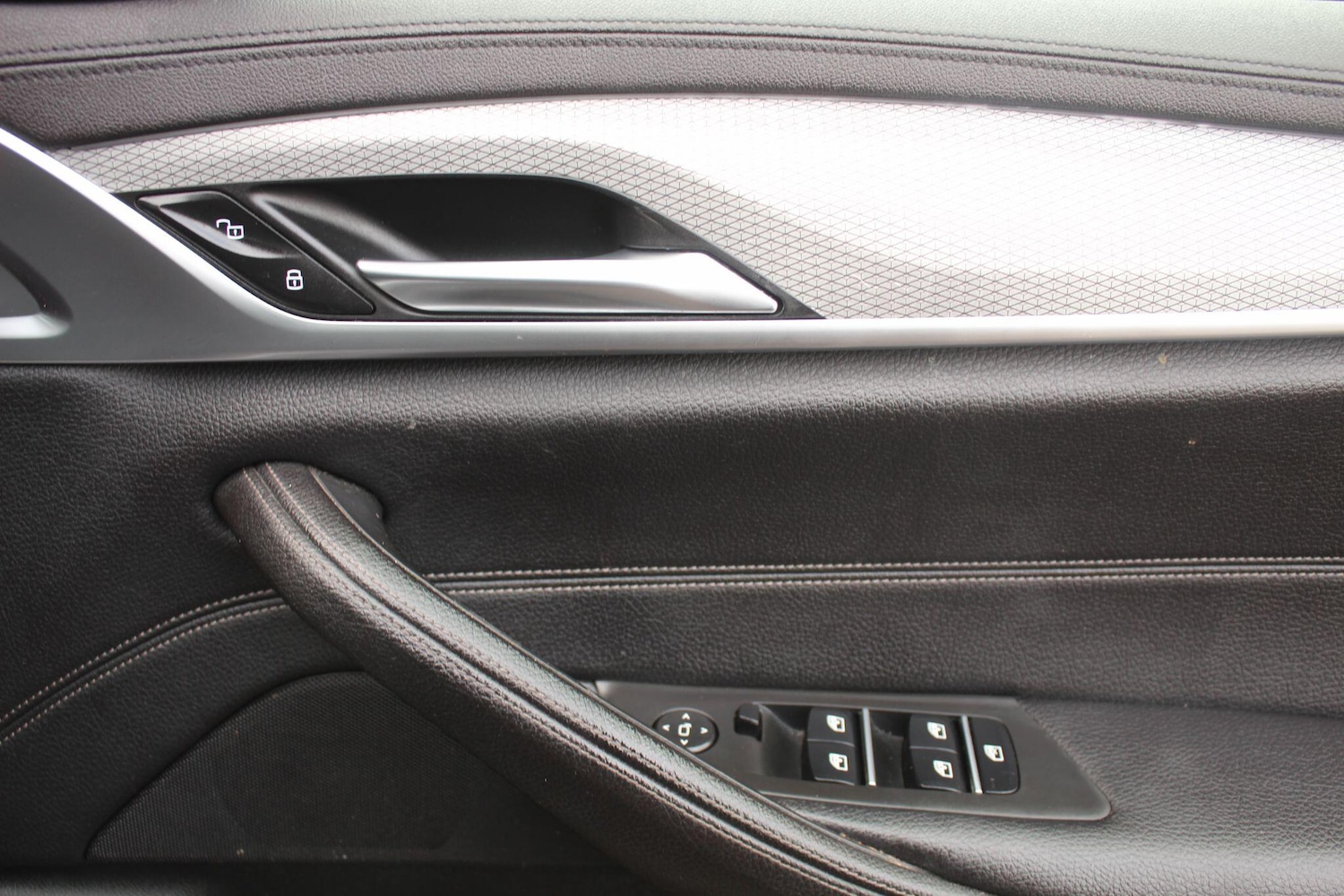 Used BMW 5 Series 2019 for sale - 76295563: Photo 10