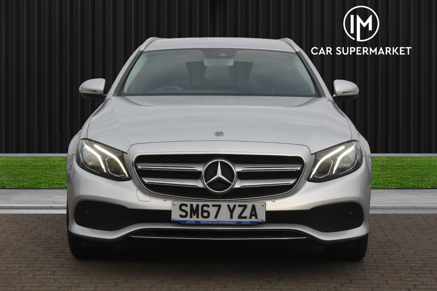 Used Mercedes-Benz E-Class 2017 for sale - 76094643: Photo 1
