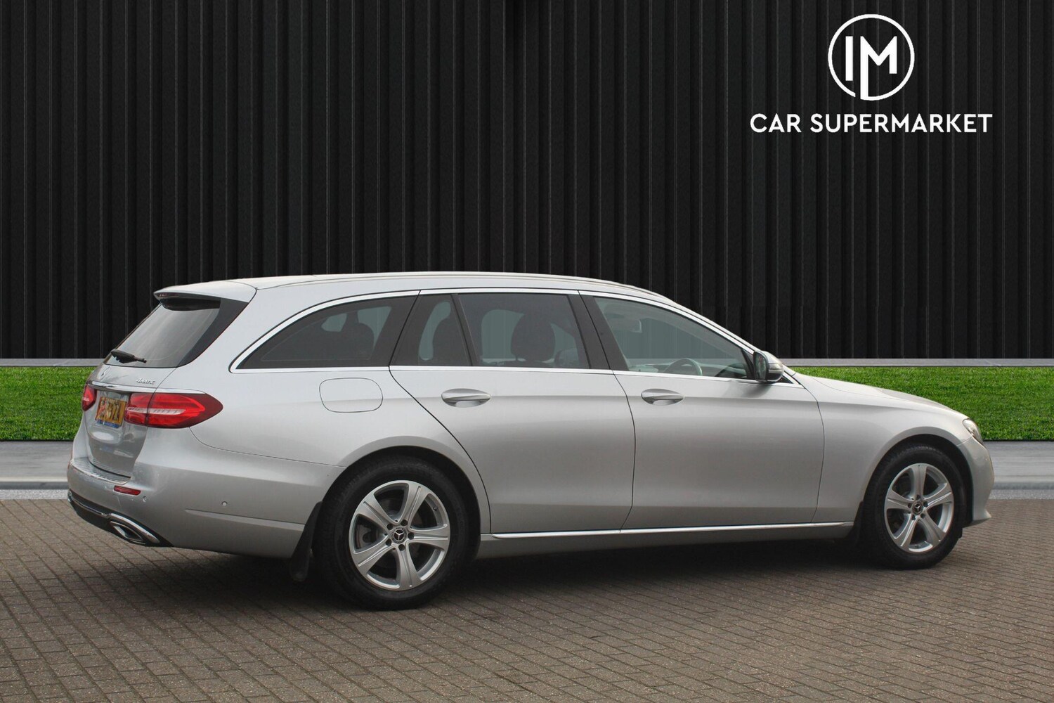 Used Mercedes-Benz E-Class 2017 for sale - 76094643: Photo 5