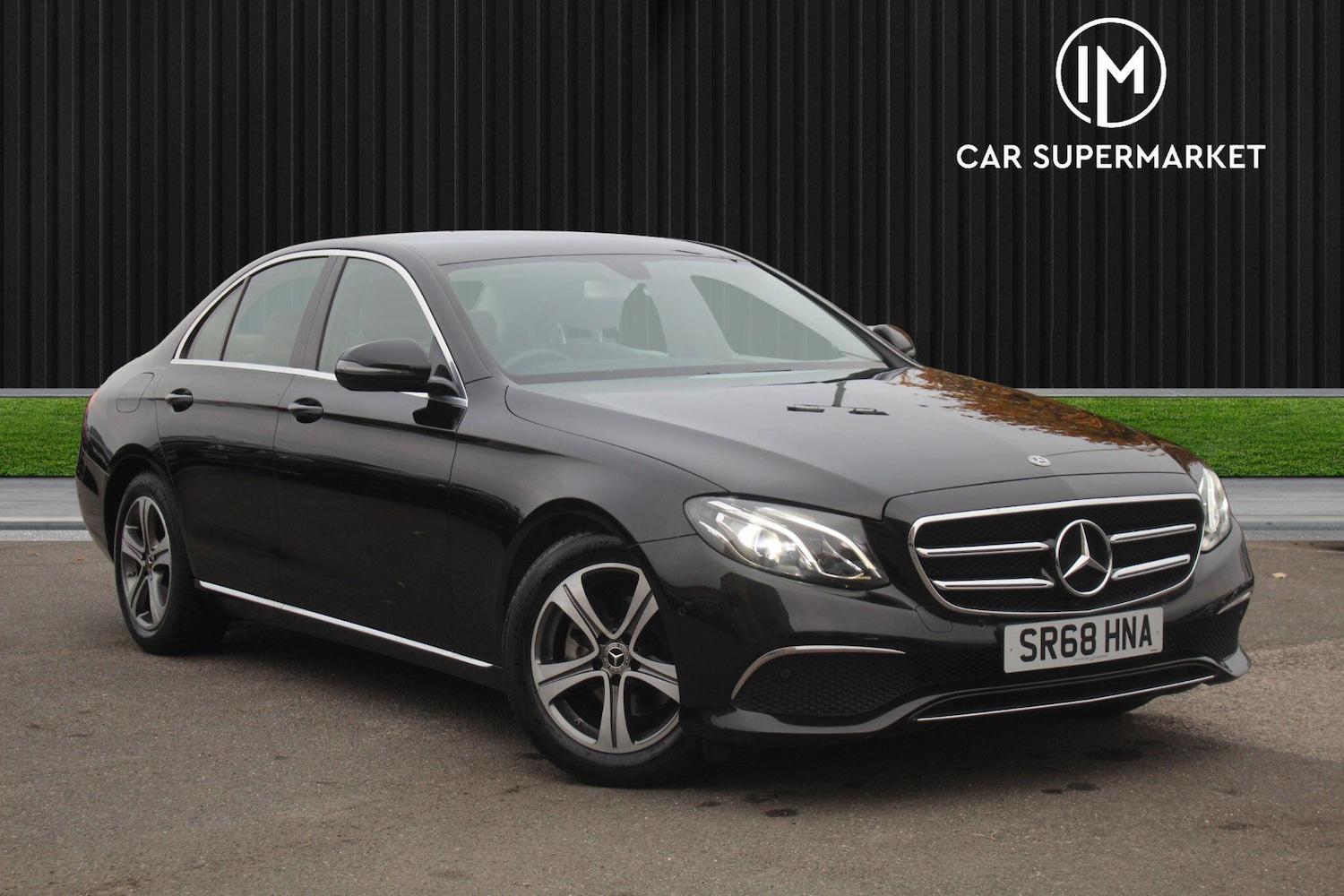 Used Mercedes-Benz E Class 2019 for sale - 76215181: Photo 1