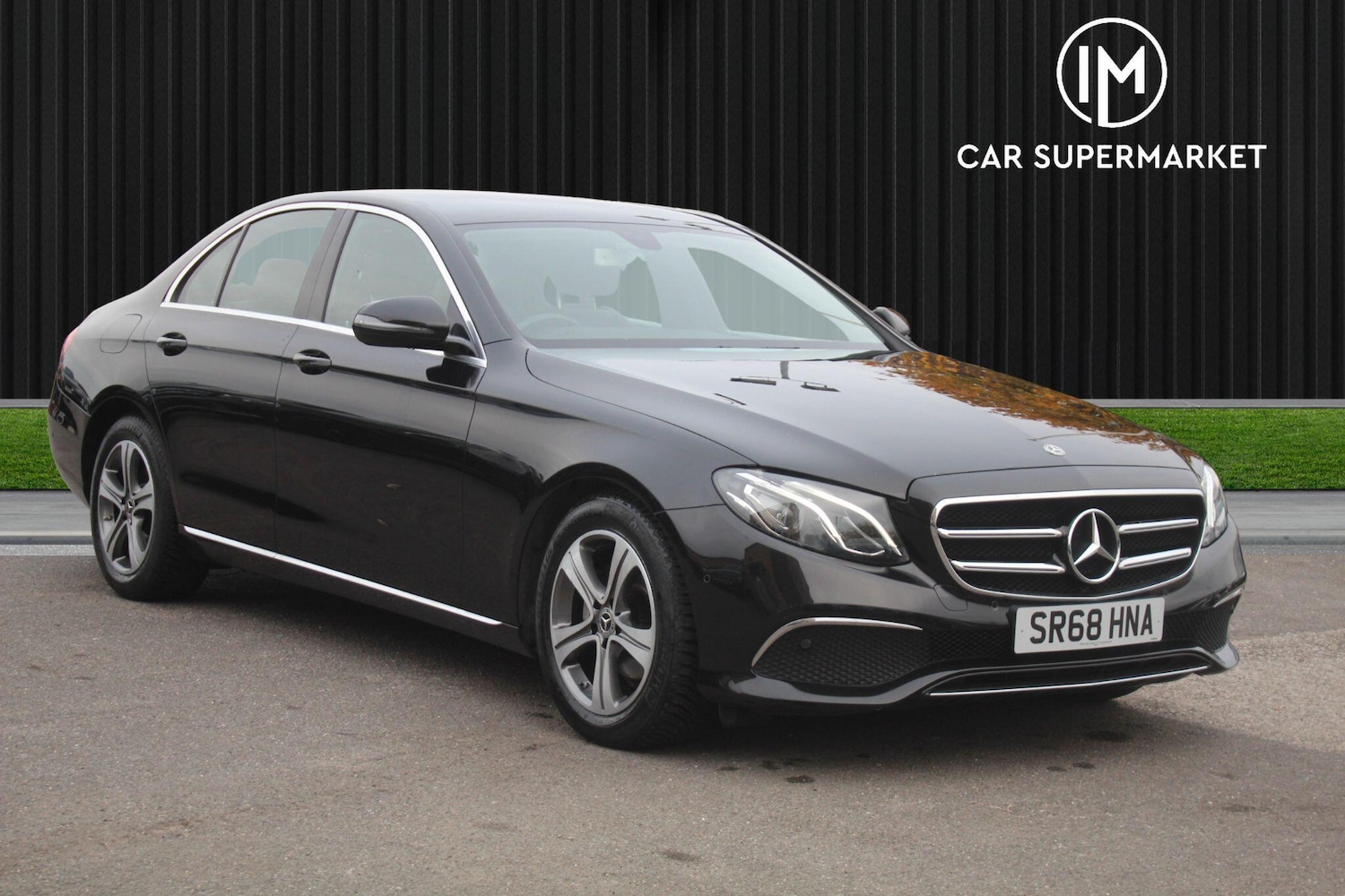 Used Mercedes-Benz E Class 2019 for sale - 76215181: Photo 2