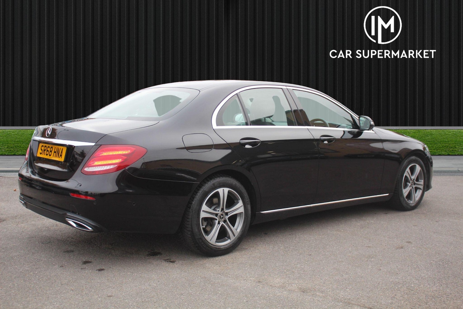 Used Mercedes-Benz E Class 2019 for sale - 76215181: Photo 8