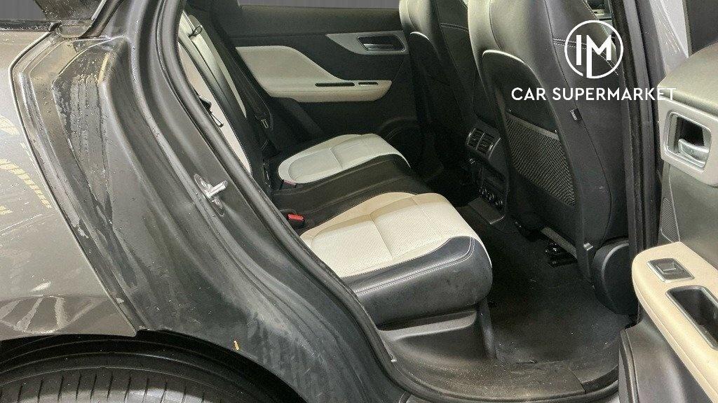 Used Jaguar F-Pace 2018 for sale - 76380515: Photo 6