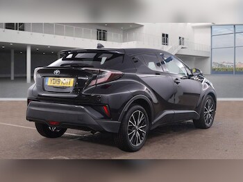 Used Toyota C-HR 2019 for sale - 77479304: Photo