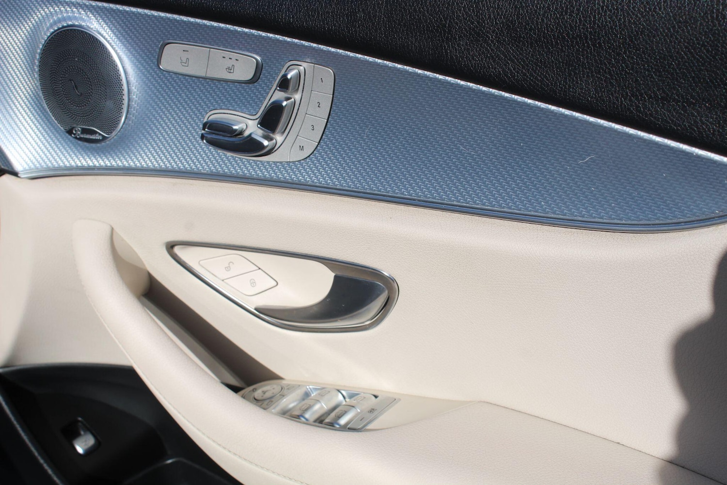 Used Mercedes-Benz E Class 2019 for sale - 76380962: Photo 11