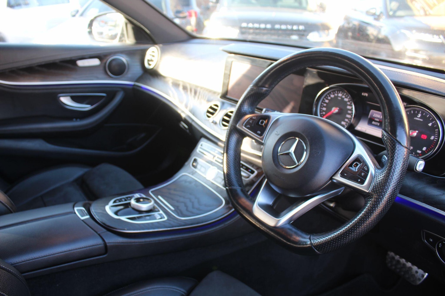 Used Mercedes-Benz E Class 2018 for sale - 76633591: Photo 25