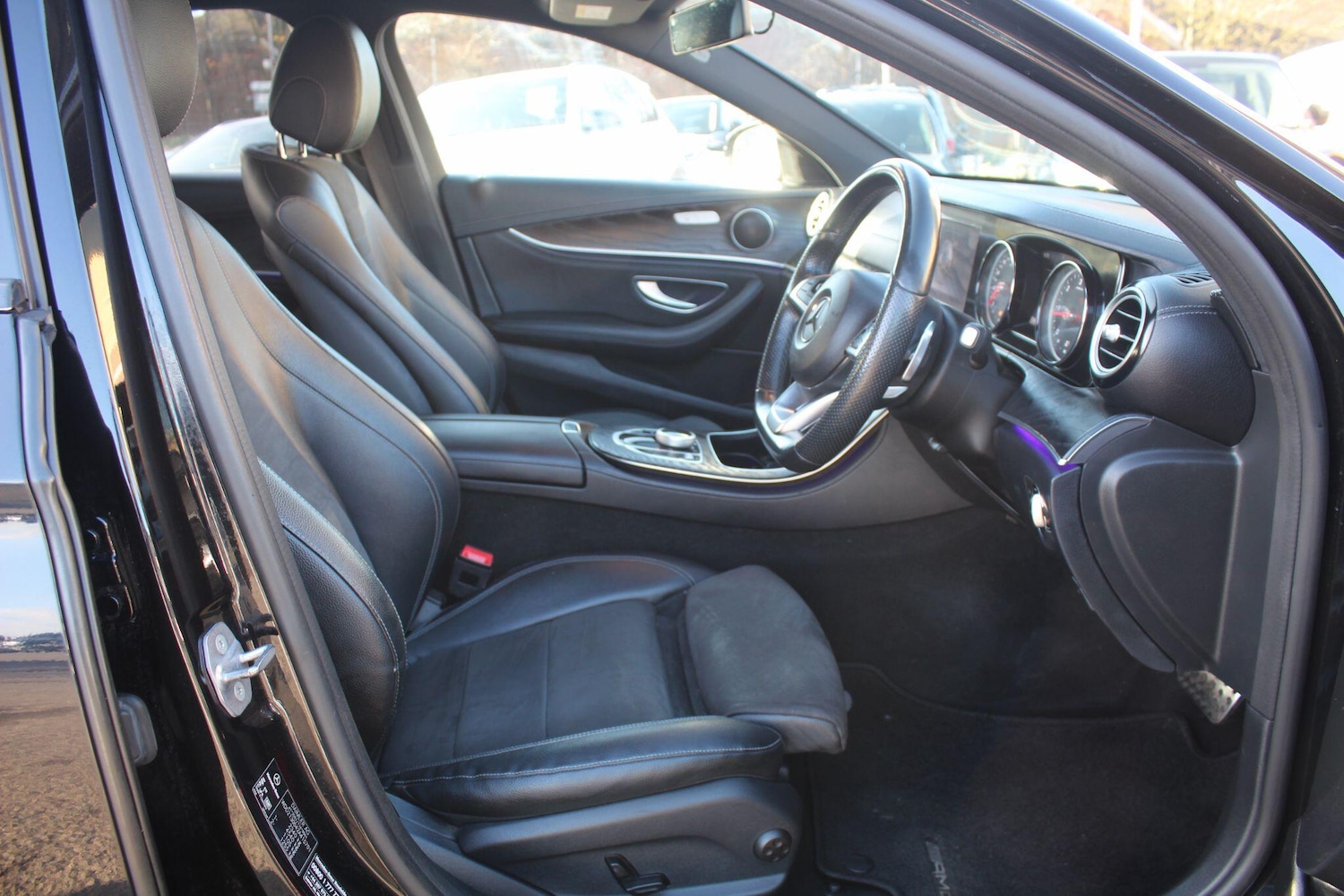 Used Mercedes-Benz E Class 2018 for sale - 76633591: Photo 30