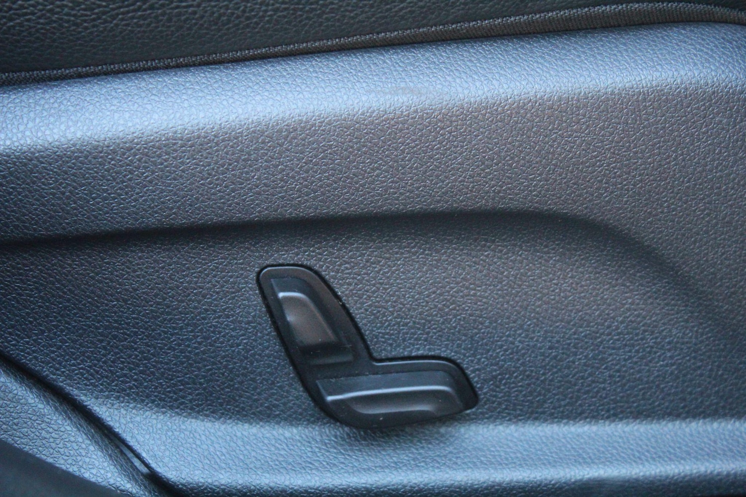 Used Mercedes-Benz E Class 2018 for sale - 76633591: Photo 34