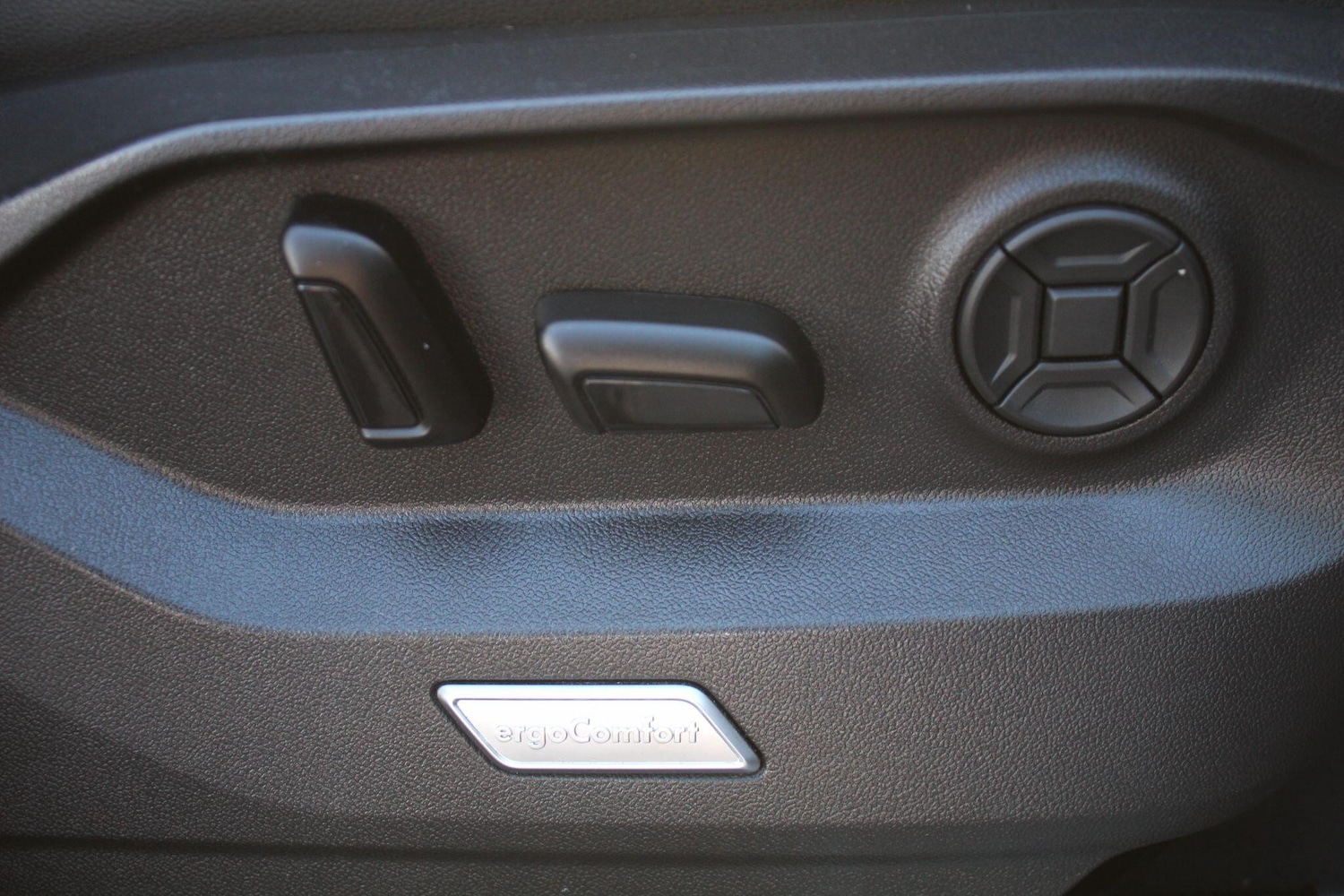 Used Volkswagen Touareg 2018 for sale - 76001000: Photo 46