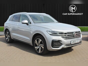 Used Volkswagen Touareg 2018 for sale - 76001000: Photo