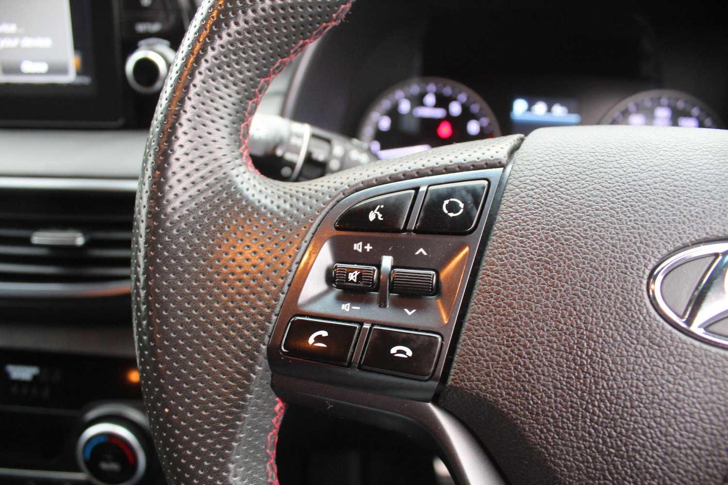 Used Hyundai TUCSON 2020 for sale - 76990186: Photo 35