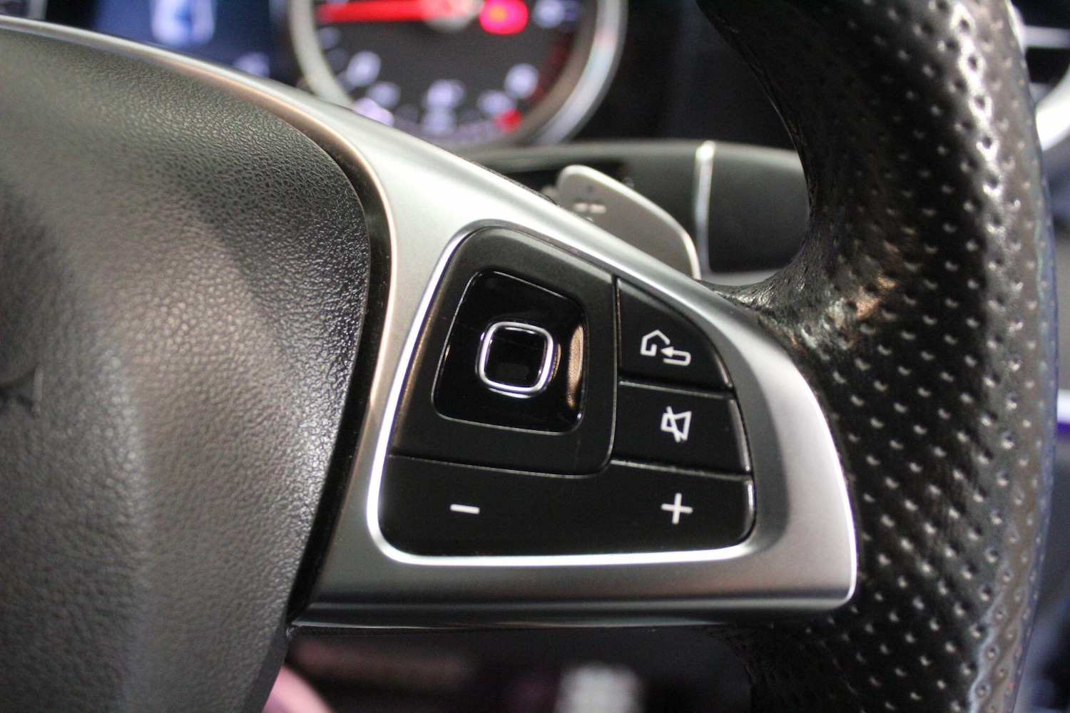 Used Mercedes-Benz E Class 2017 for sale - 76001710: Photo 24