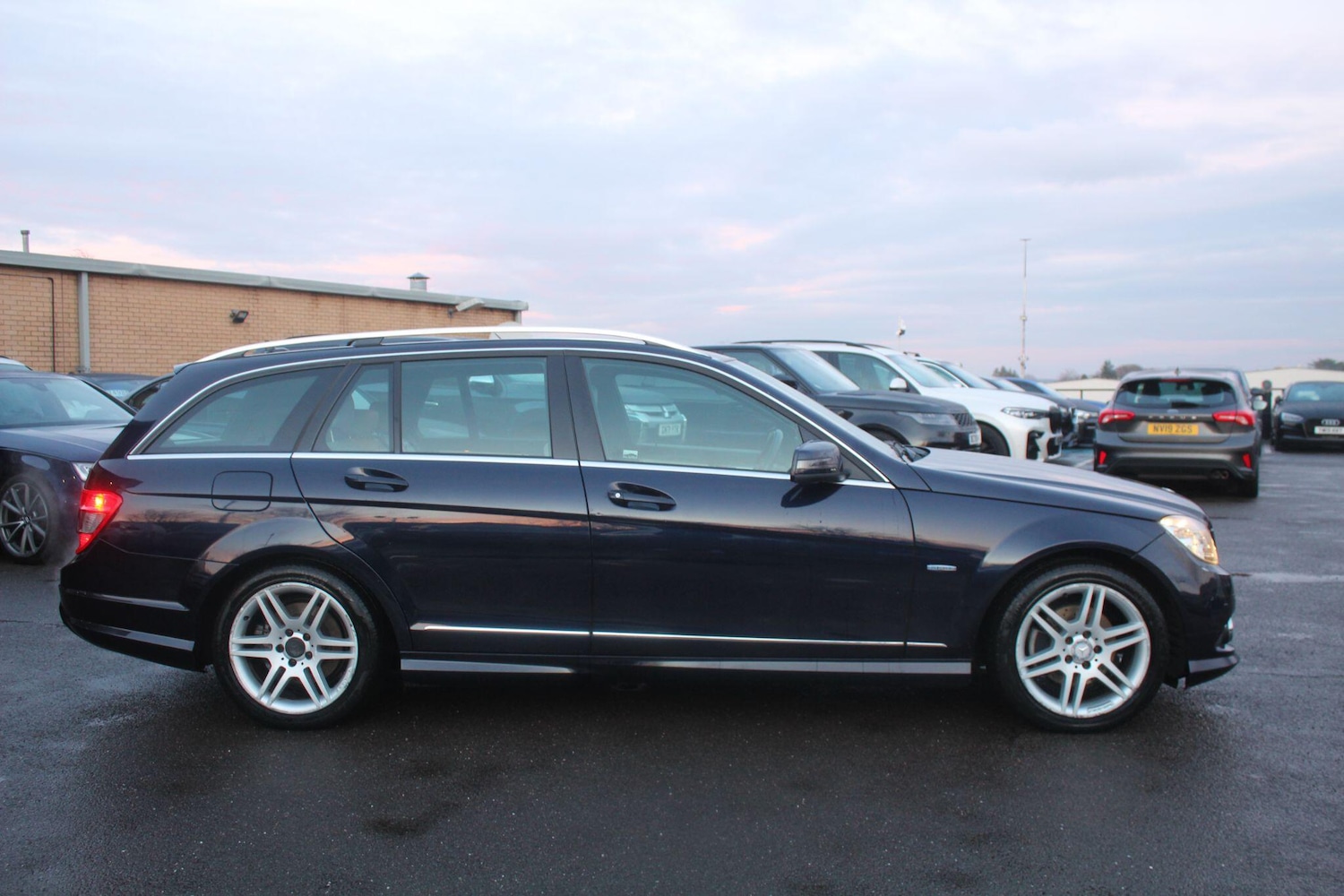 Used Mercedes-Benz C Class 2010 for sale - 77237772: Photo 18