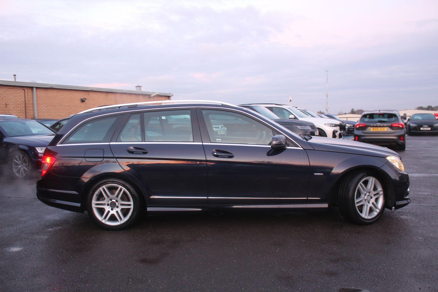 Used Mercedes-Benz C Class 2010 for sale - 77237772: Photo 19
