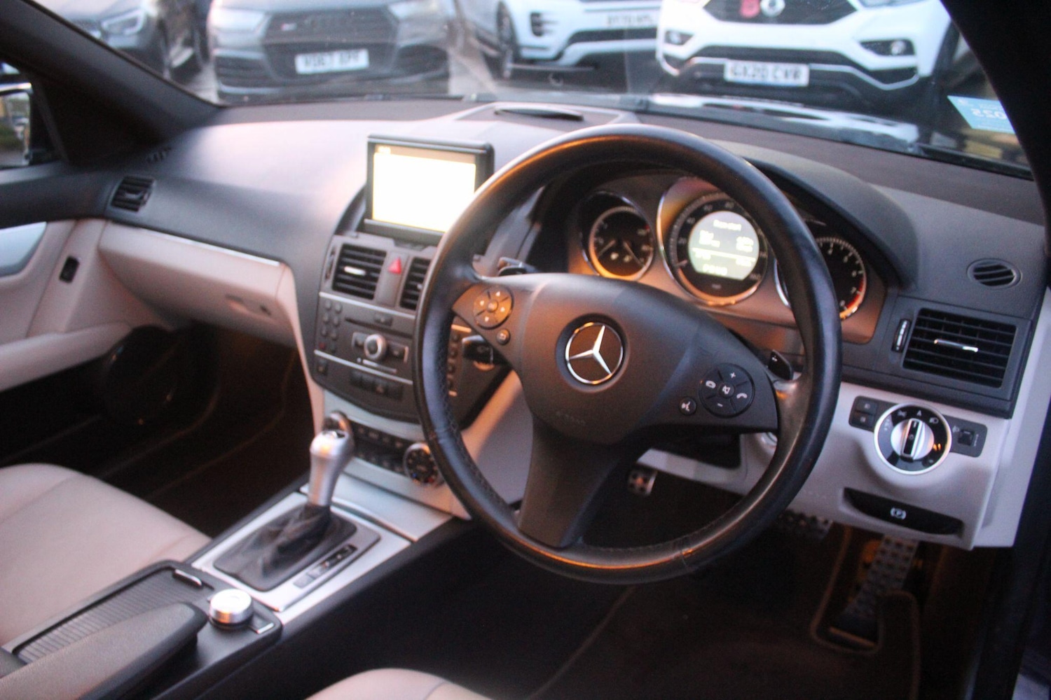 Used Mercedes-Benz C Class 2010 for sale - 77237772: Photo 24