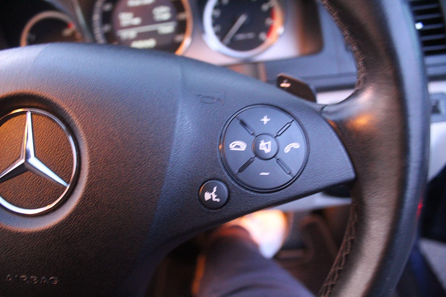 Used Mercedes-Benz C Class 2010 for sale - 77237772: Photo 32