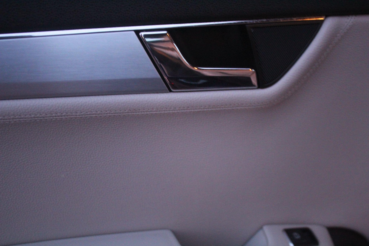 Used Mercedes-Benz C Class 2010 for sale - 77237772: Photo 47