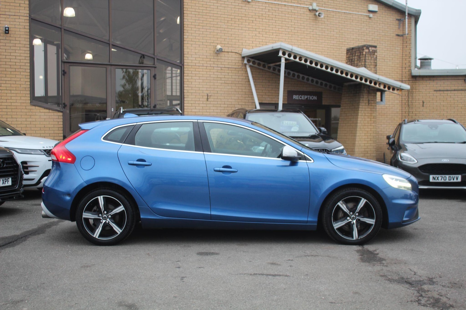 Used Volvo V40 2018 for sale - 76865619: Photo 16