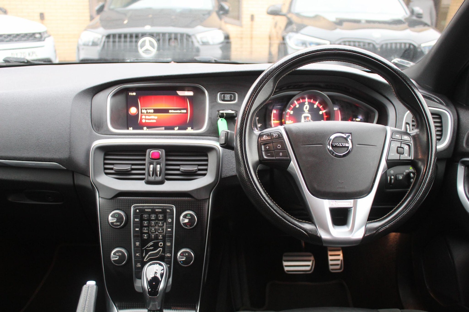 Used Volvo V40 2018 for sale - 76865619: Photo 27