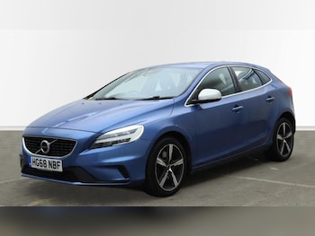 Used Volvo V40 2018 for sale - 76865619: Photo