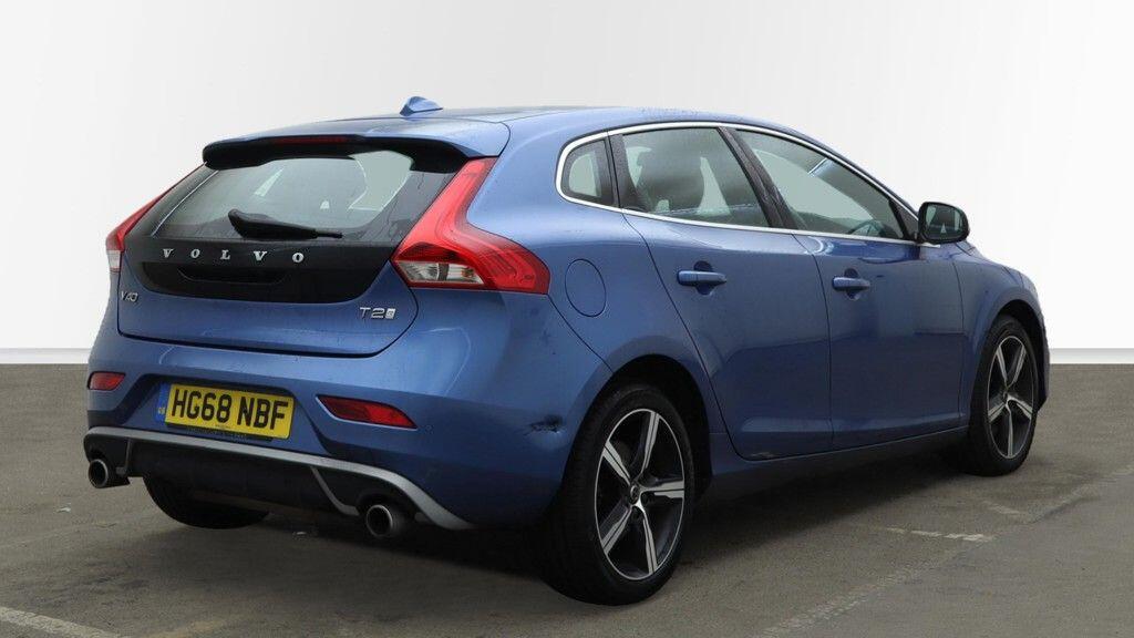 Used Volvo V40 2018 for sale - 76865619: Photo 4