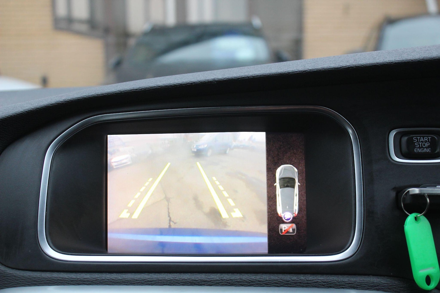 Used Volvo V40 2018 for sale - 76865619: Photo 42