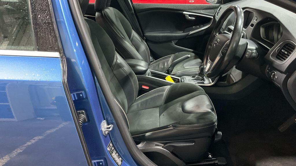 Used Volvo V40 2018 for sale - 76865619: Photo 8