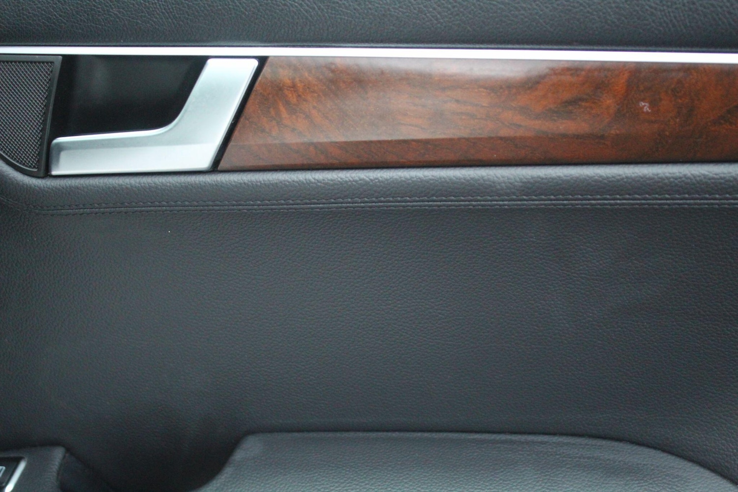 Used Mercedes-Benz C Class 2012 for sale - 77304968: Photo 32