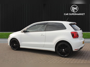 Used Volkswagen Polo 2017 for sale - 76000669: Photo