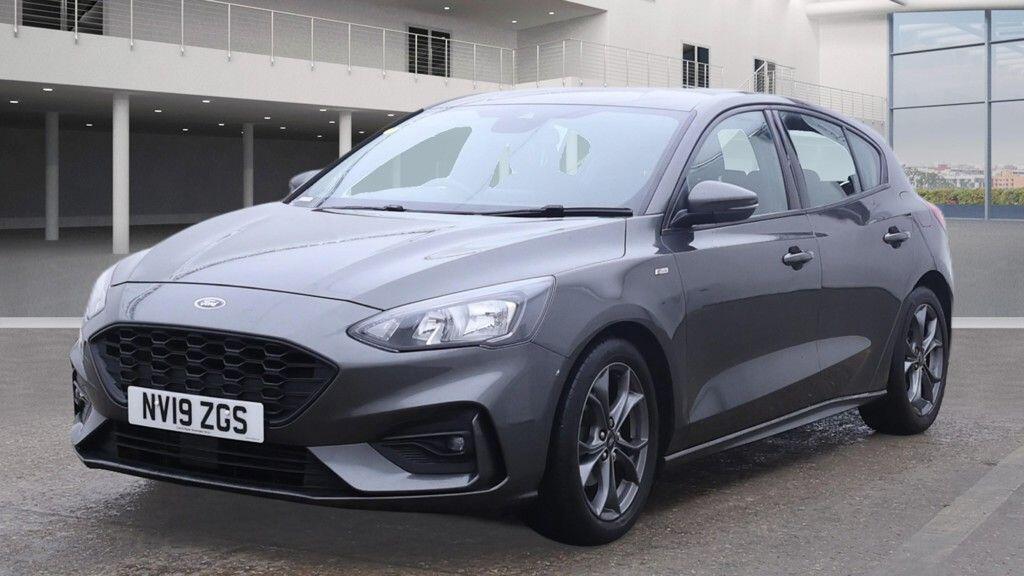 Used Ford Focus 2019 for sale - 77143955: Photo 2